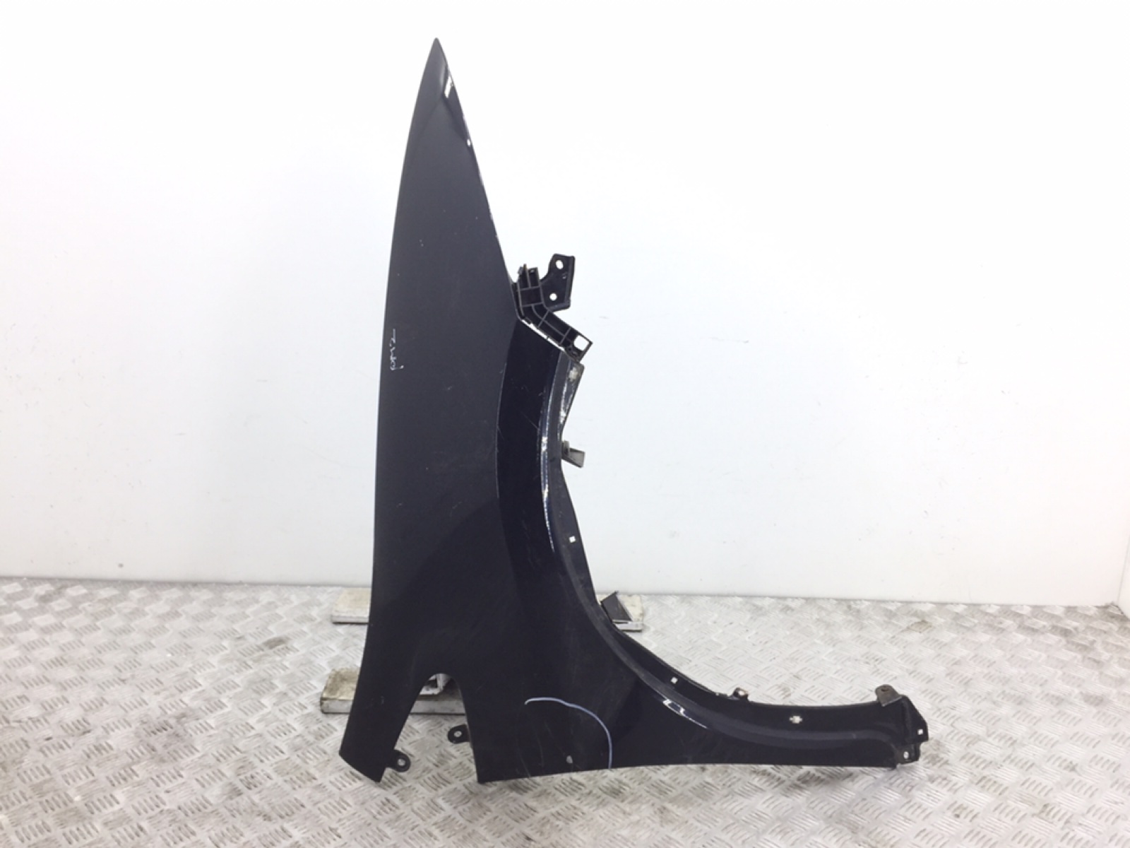 Крыло переднее правое бу для Honda Civic 8 2.2 CTDi, 2008 г.