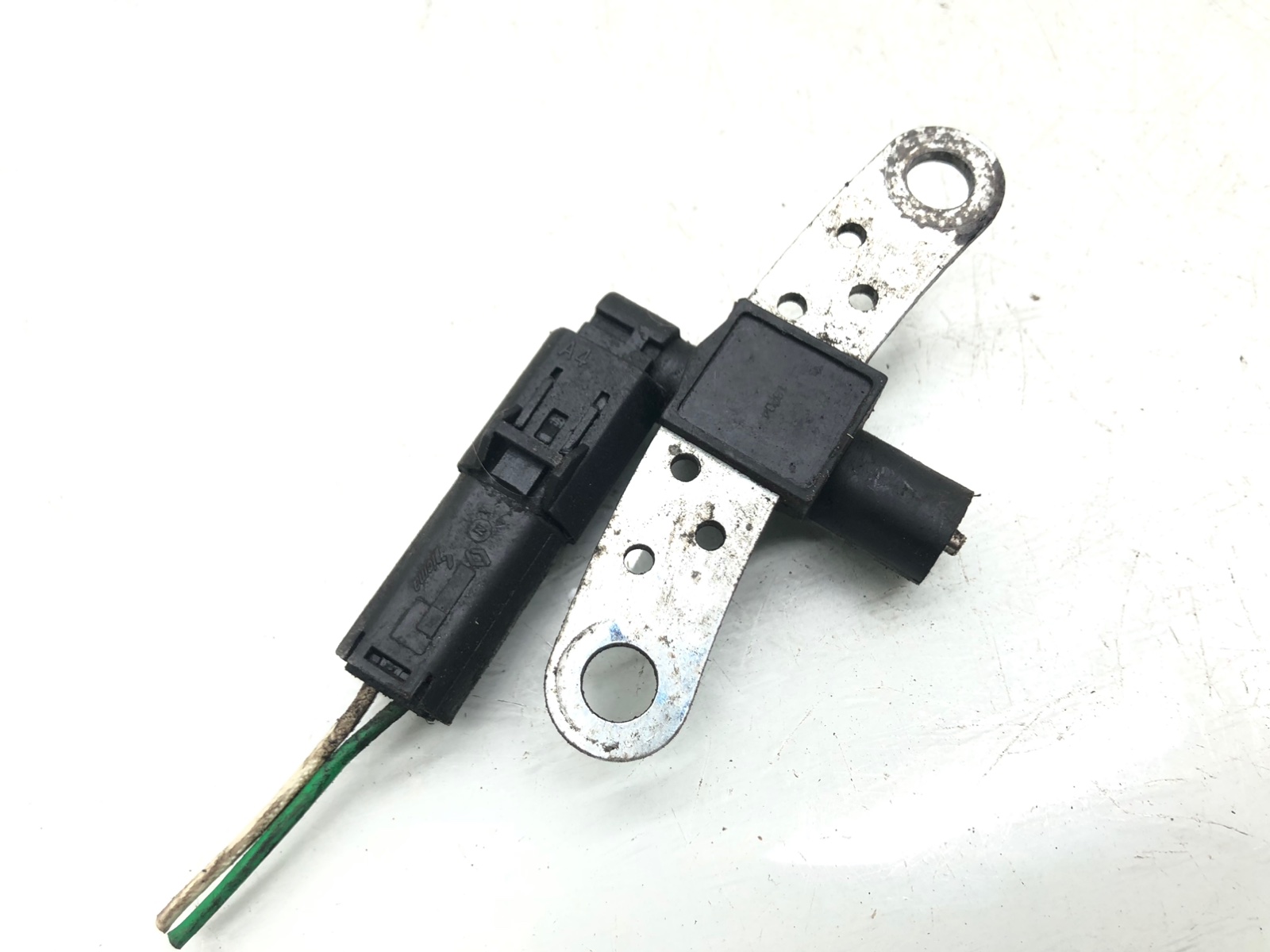 Датчик коленвала бу для Renault Kangoo 1 1.2 i, 2004 г. Датчик коленвала бу для Renault Kangoo 1 1.2 i, 2004 г.