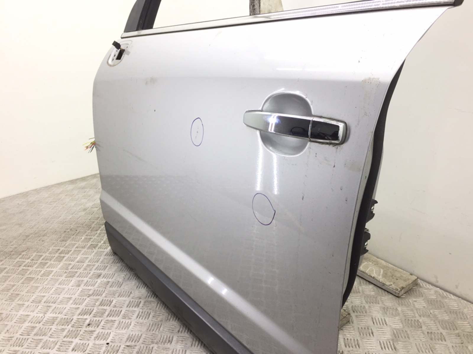 Дверь передняя левая бу для Opel Antara  2.0 CDTi,  2007 г.