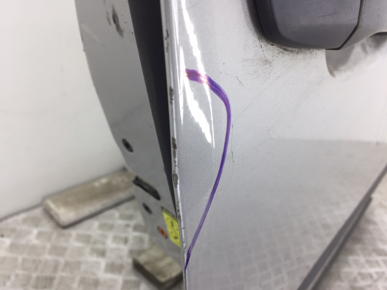 Дверь задняя правая бу для Volvo XC90  2.4 D5,  2005 г.