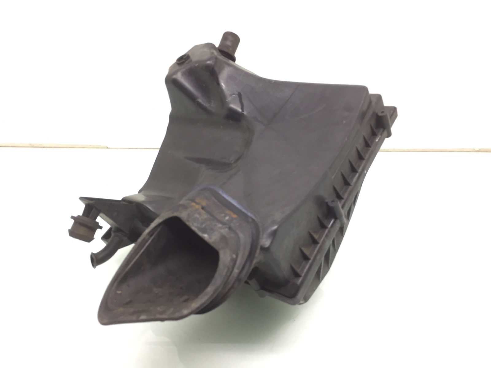 Корпус воздушного фильтра бу для Opel Astra J 1.7 CDTi, 2011 г. Корпус воздушного фильтра бу для Opel Astra J 1.7 CDTi, 2011 г.