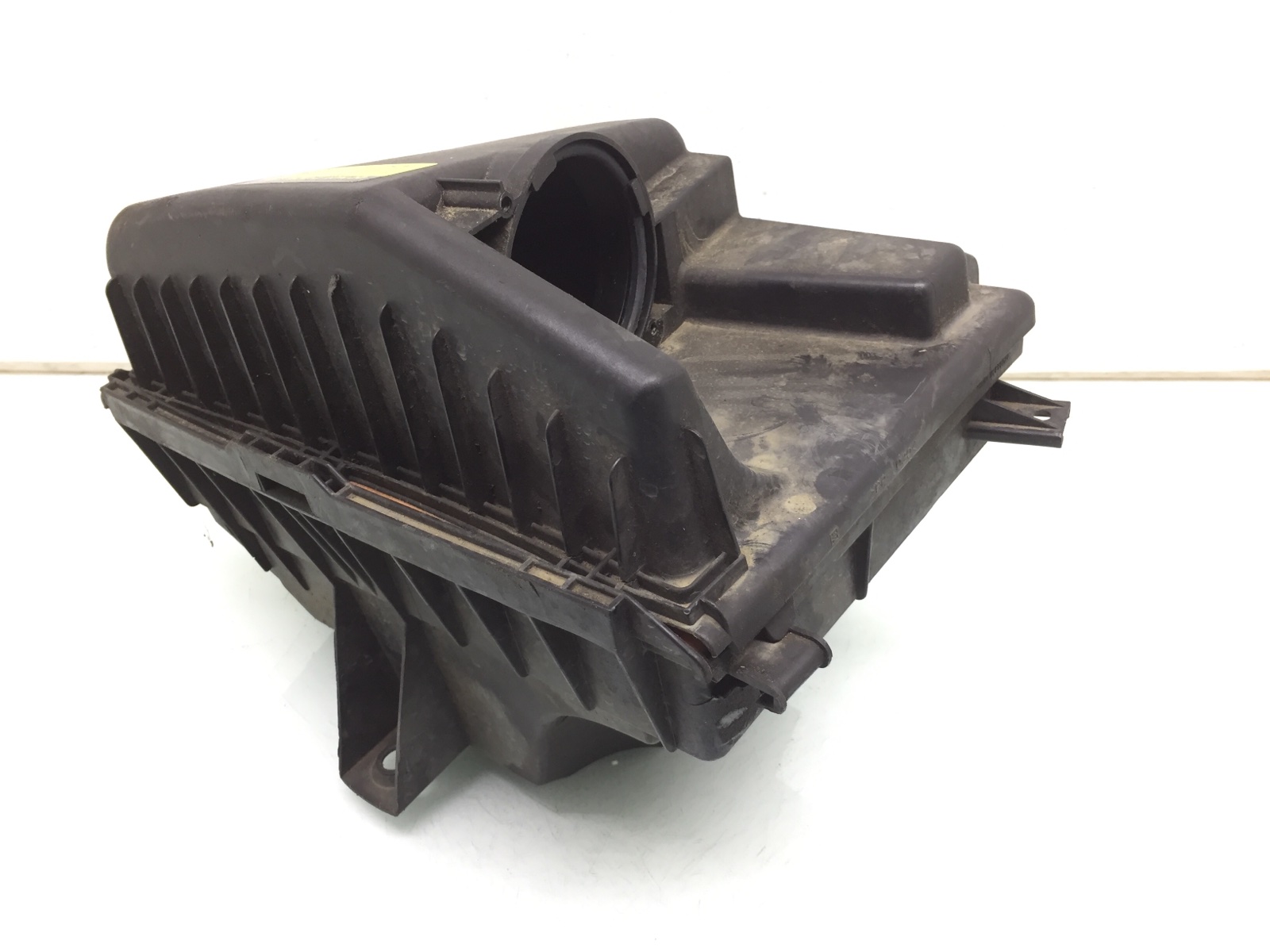 Корпус воздушного фильтра бу для Volvo V70  2.4 D5,  2001 г.