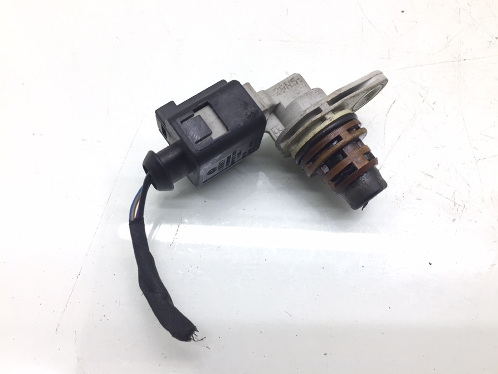 Датчик распредвала бу для Volkswagen Golf 5 1.6 FSI,  2006 г.