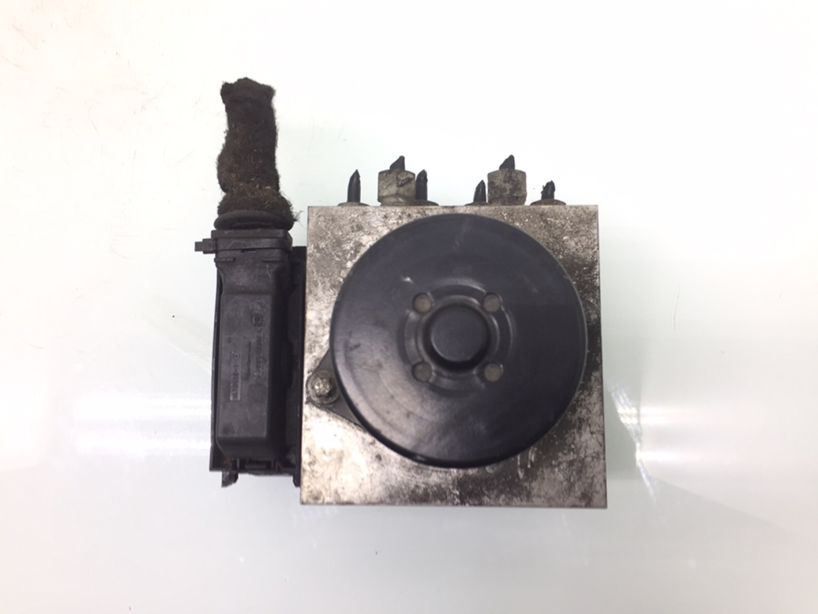 Блок ABS бу для Opel Insignia  1.8 i,  2010 г.