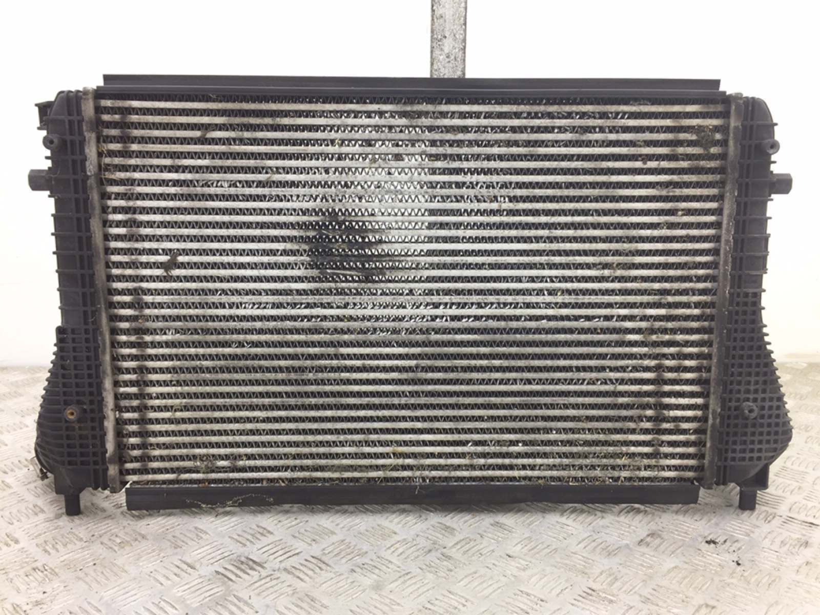 Интеркулер бу для Volkswagen Golf 6 2.0 TDi, 2012 г.