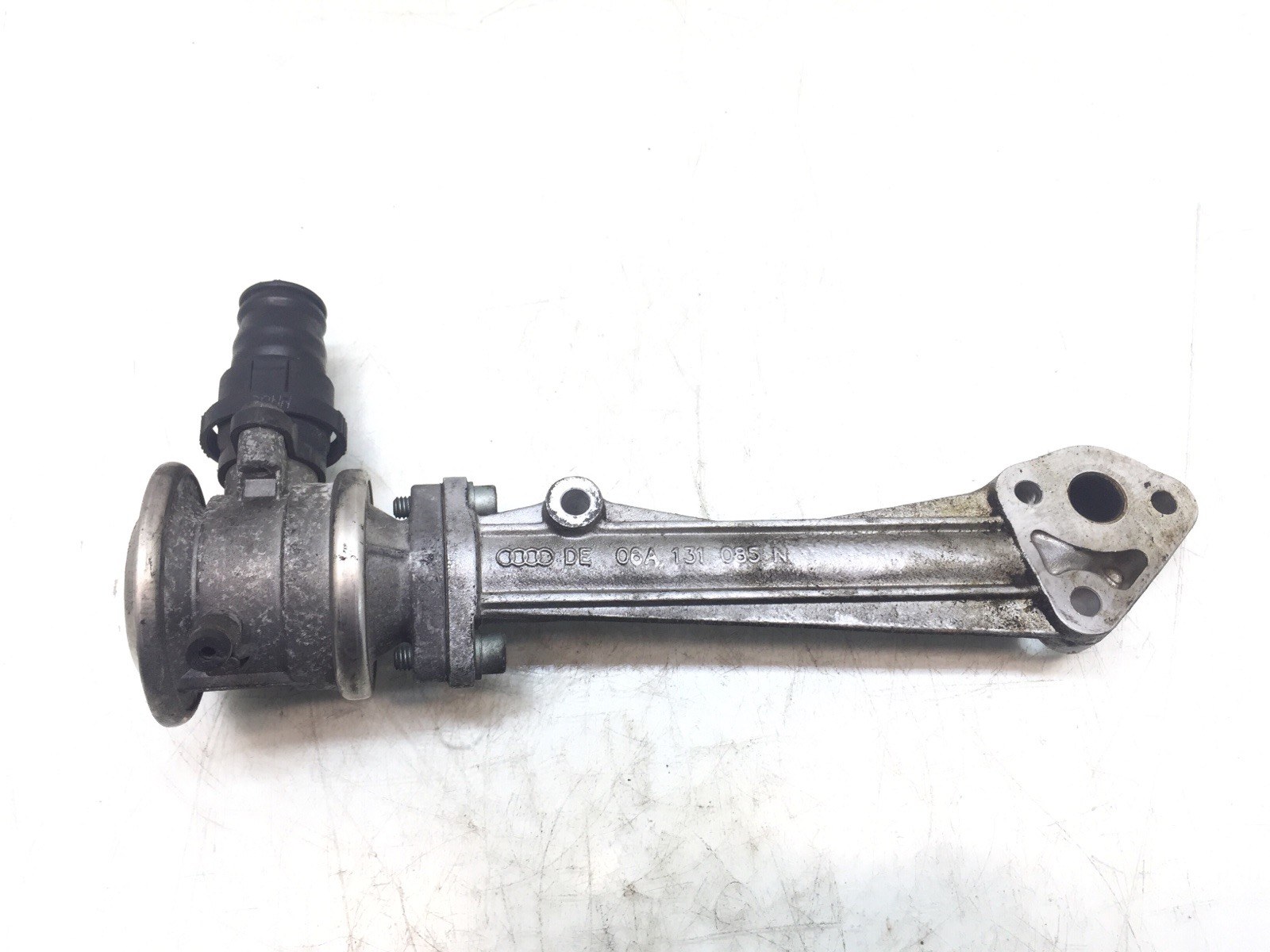 Клапан EGR бу для Seat Ibiza 1.8 Ti, 2004 г. Клапан EGR бу для Seat Ibiza 1.8 Ti, 2004 г.