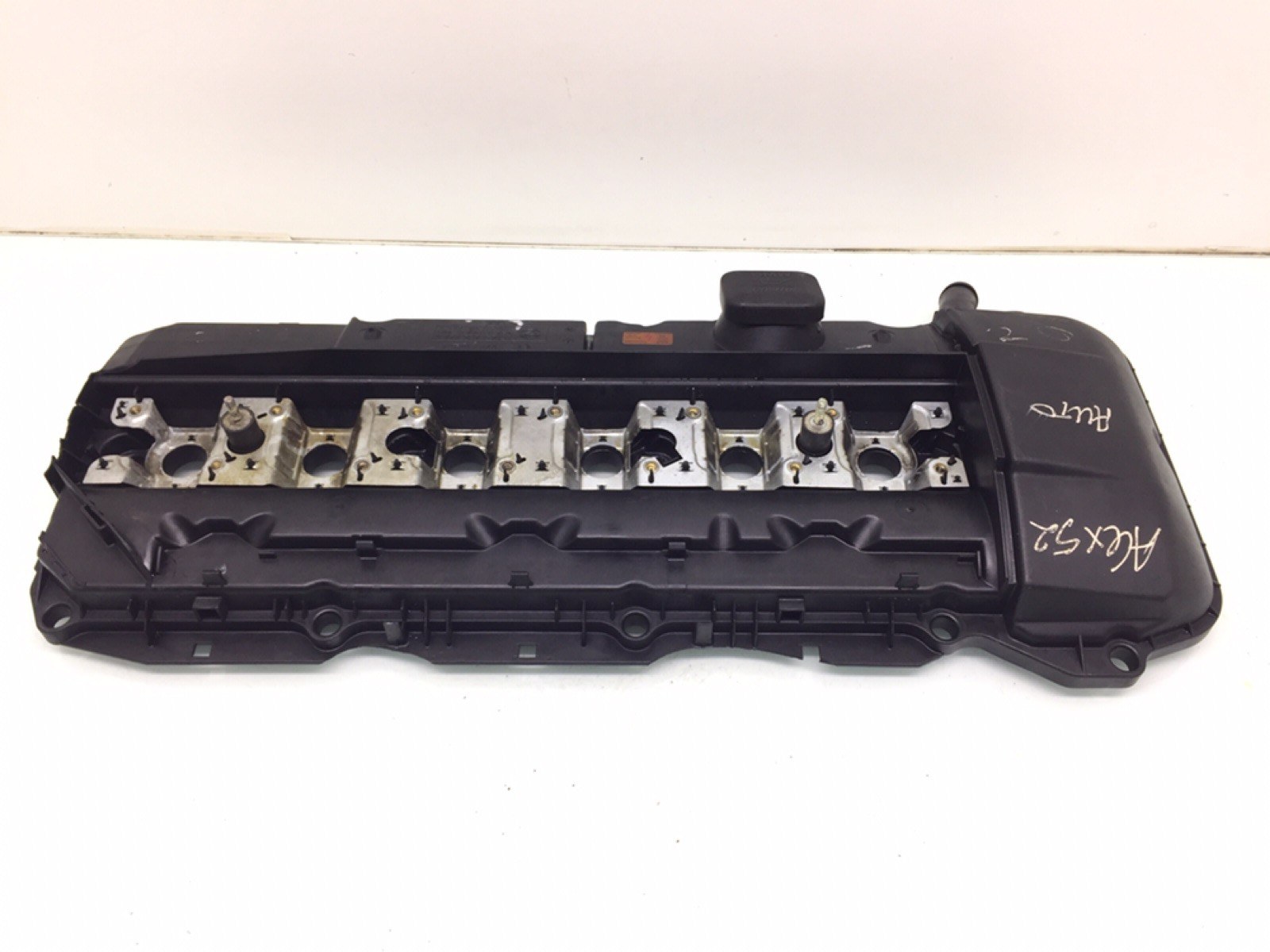 Клапанная крышка бу для BMW 3 E46 2.5 i,  2002 г.