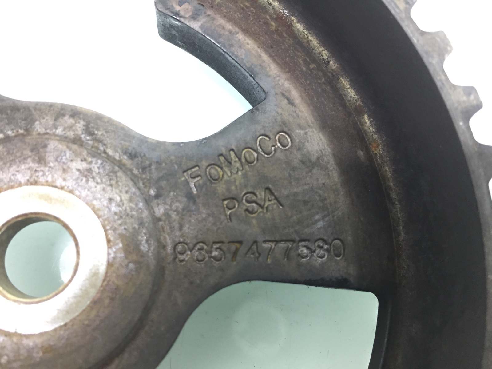 Шкив распредвала бу для Ford Focus 2 1.6 TDCi,  2009 г.