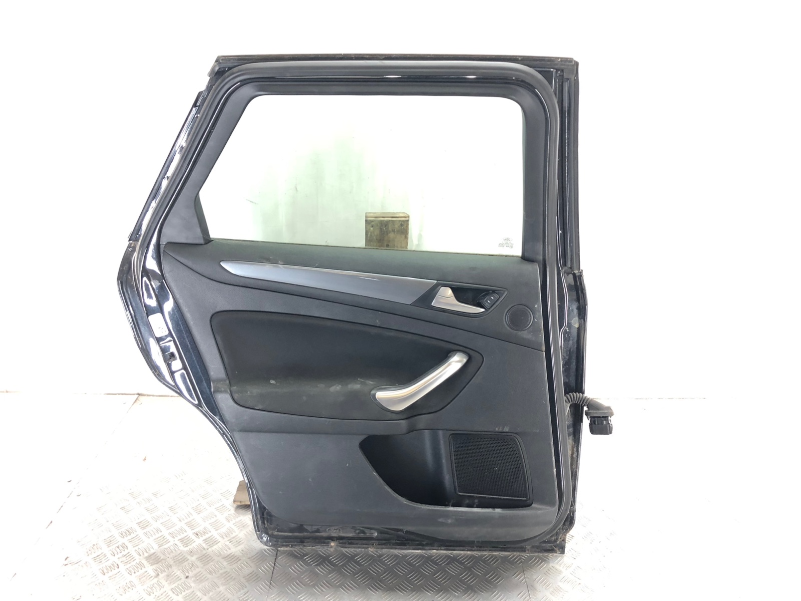 Дверь задняя левая бу для Ford Mondeo  1.6 TDCi,  2013 г.