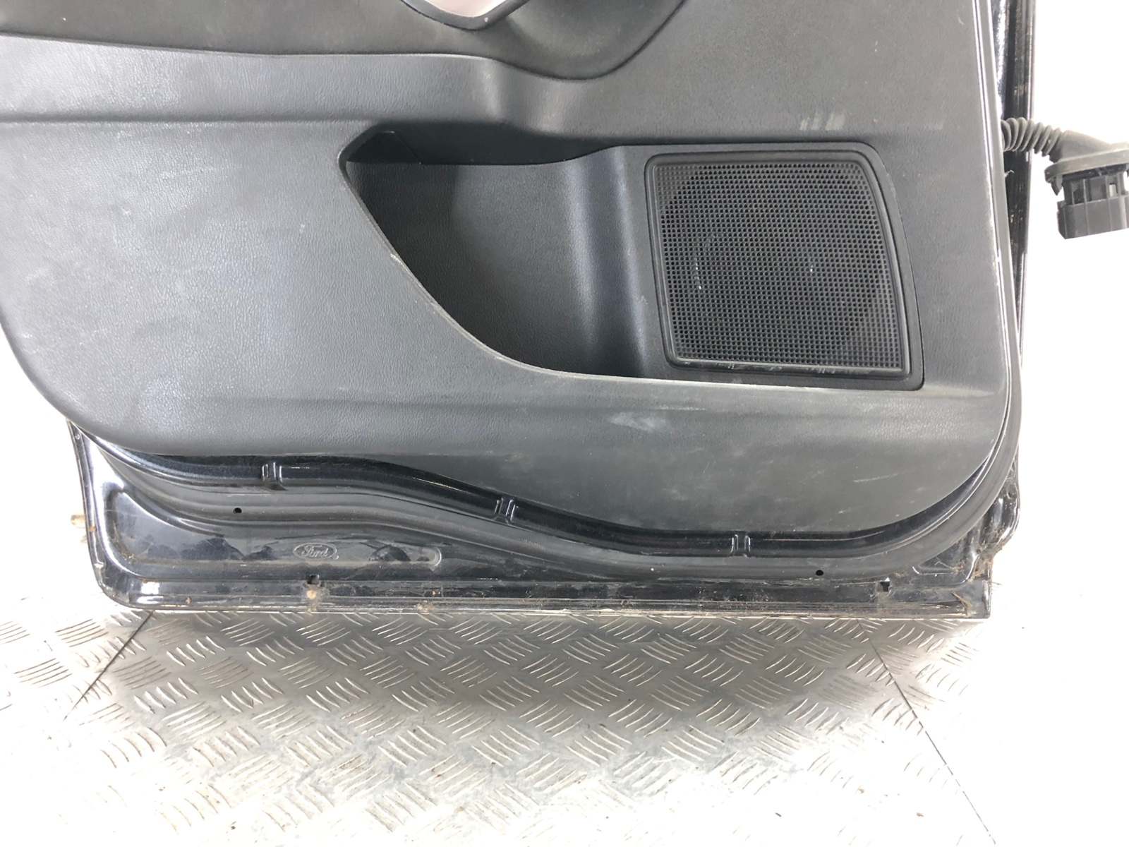 Дверь задняя левая бу для Ford Mondeo  1.6 TDCi,  2013 г.