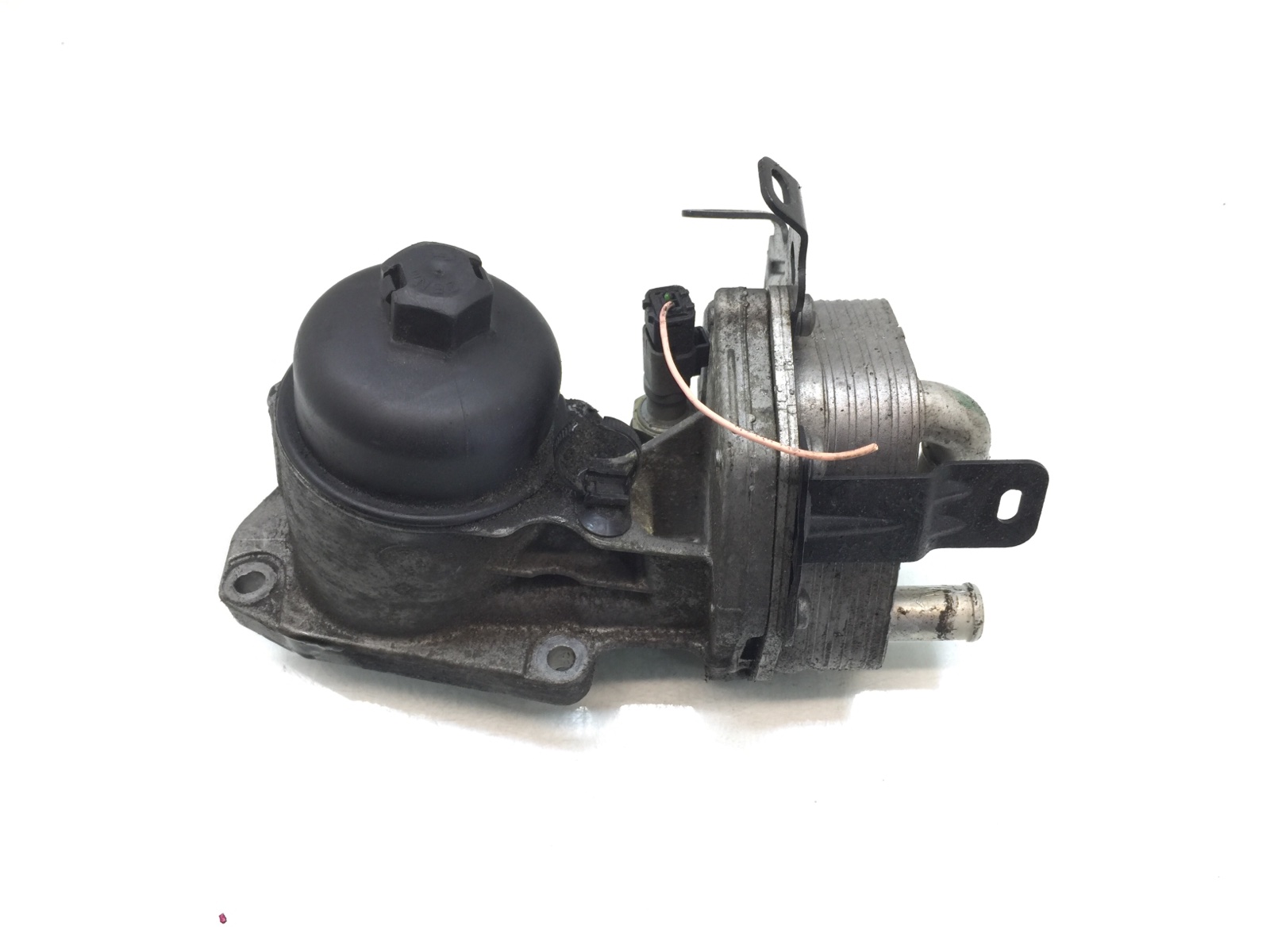 Корпус масляного фильтра бу для Peugeot 407 2.2 HDi, 2006 г.