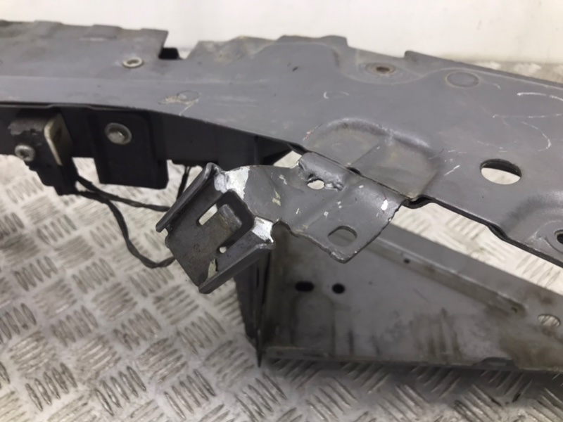 Панель передняя (телевизор) бу для Land Rover Freelander 2 2.2 TD,  2007 г.