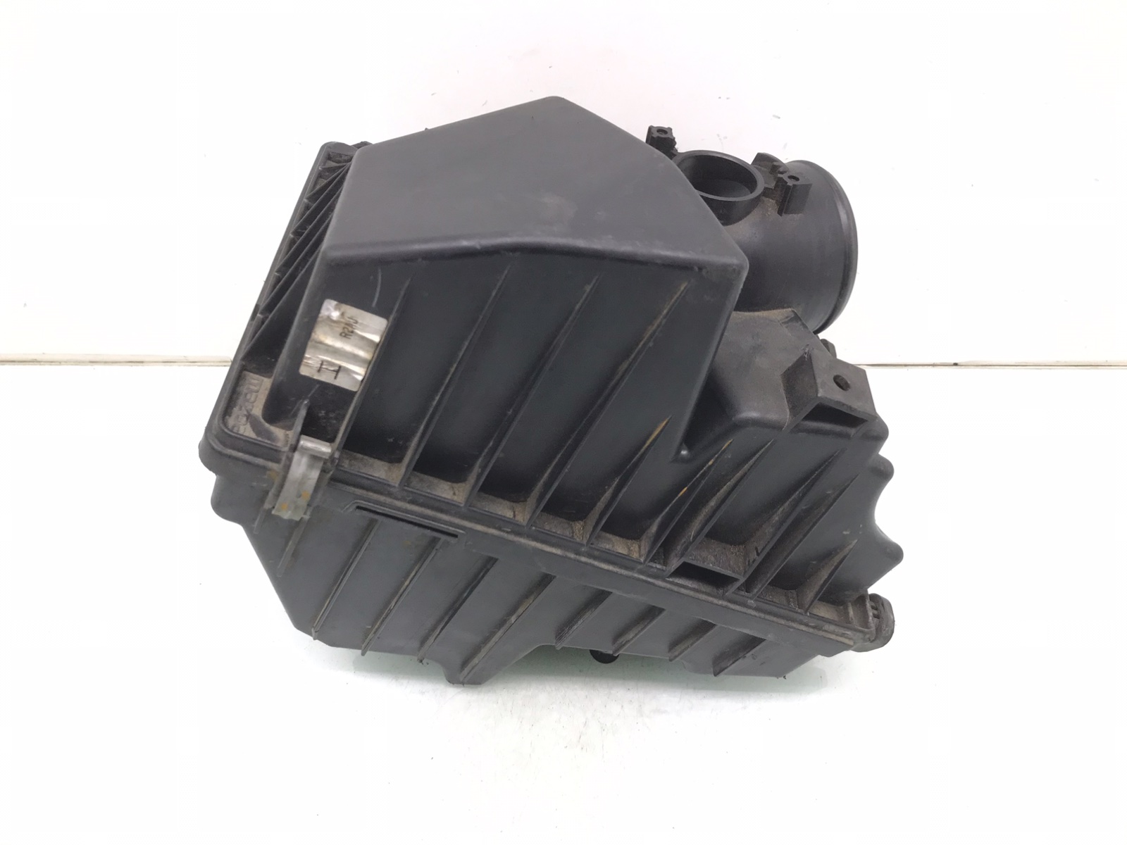 Корпус воздушного фильтра бу для Mazda 3 BL 2.2 CTDi, 2010 г. Корпус воздушного фильтра бу для Mazda 3 BL 2.2 CTDi, 2010 г.