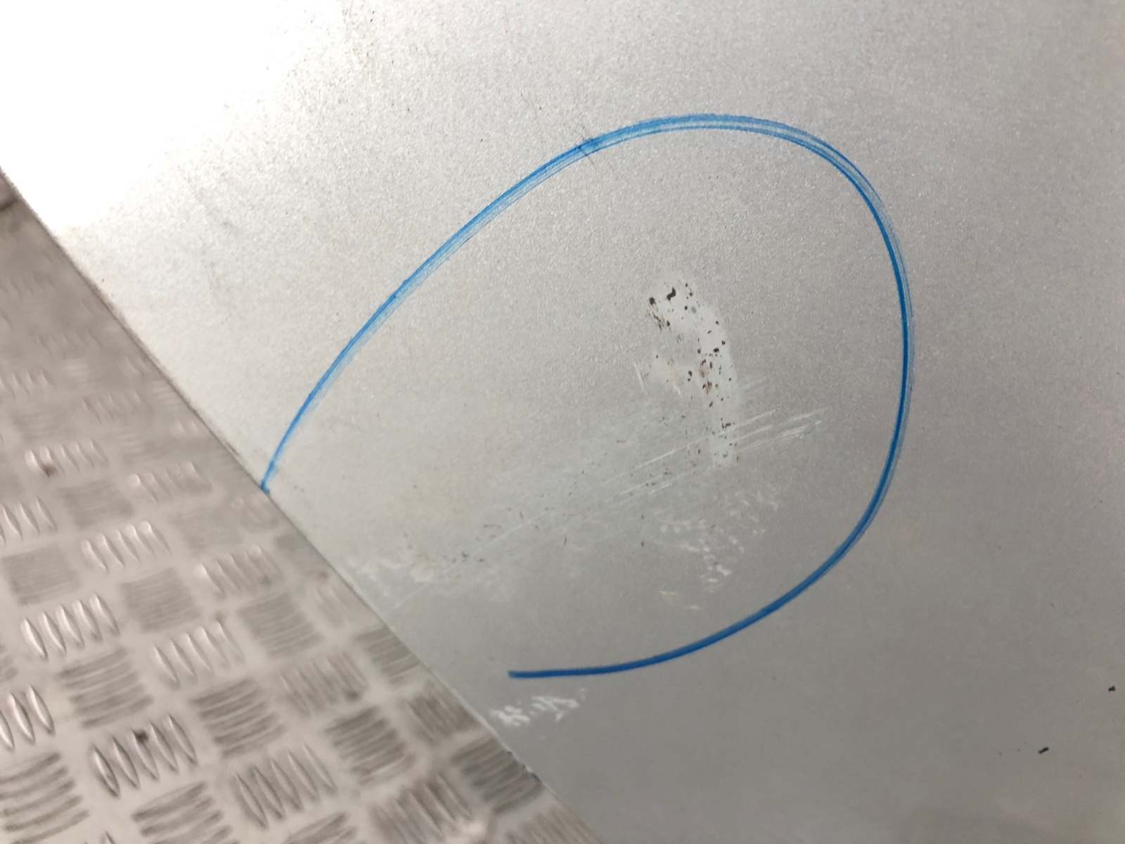 Дверь задняя правая бу для Renault Clio  1.5 DCi,  2011 г.