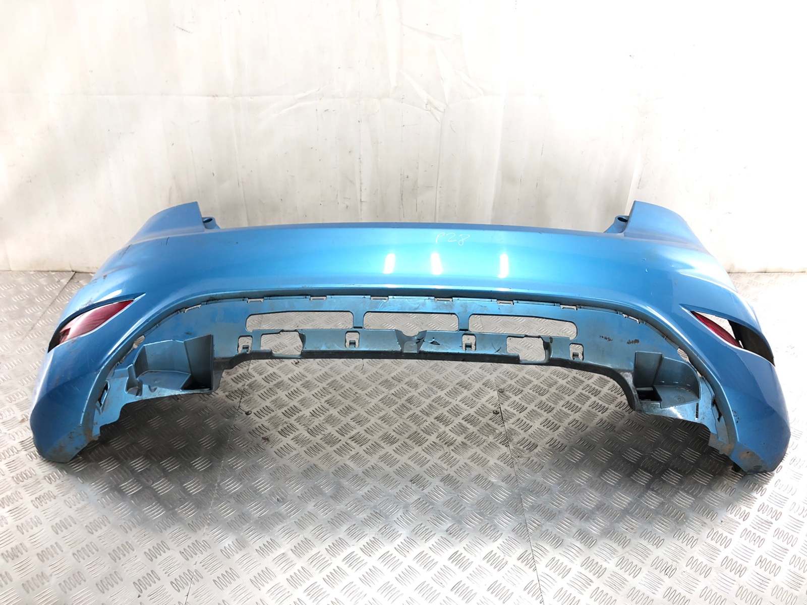 Бампер задний бу для Ford Fiesta  1.4 TDCi,  2009 г.