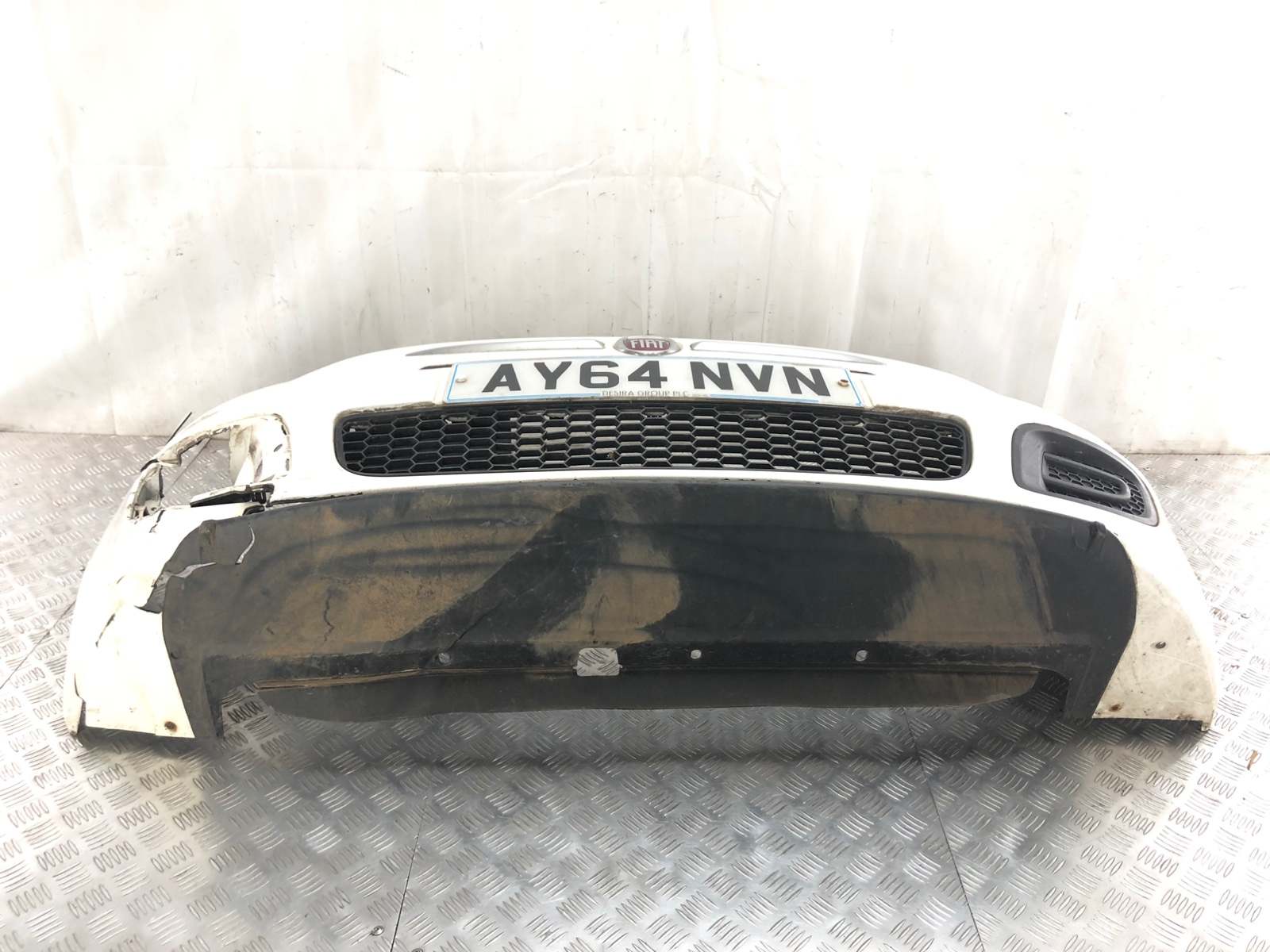 Бампер передний бу для Fiat 500 1.2 i, 2014 г. Бампер передний бу для Fiat 500 1.2 i, 2014 г.