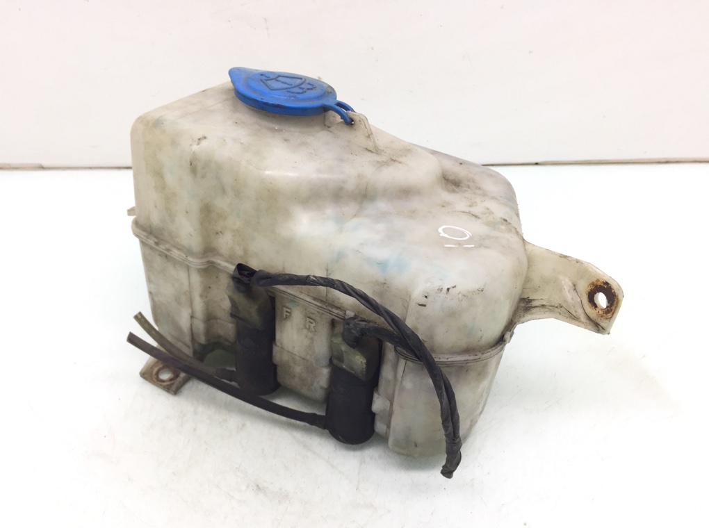 Бачок омывателя бу для Suzuki Grand Vitara FT 2.0 i, 2002 г.