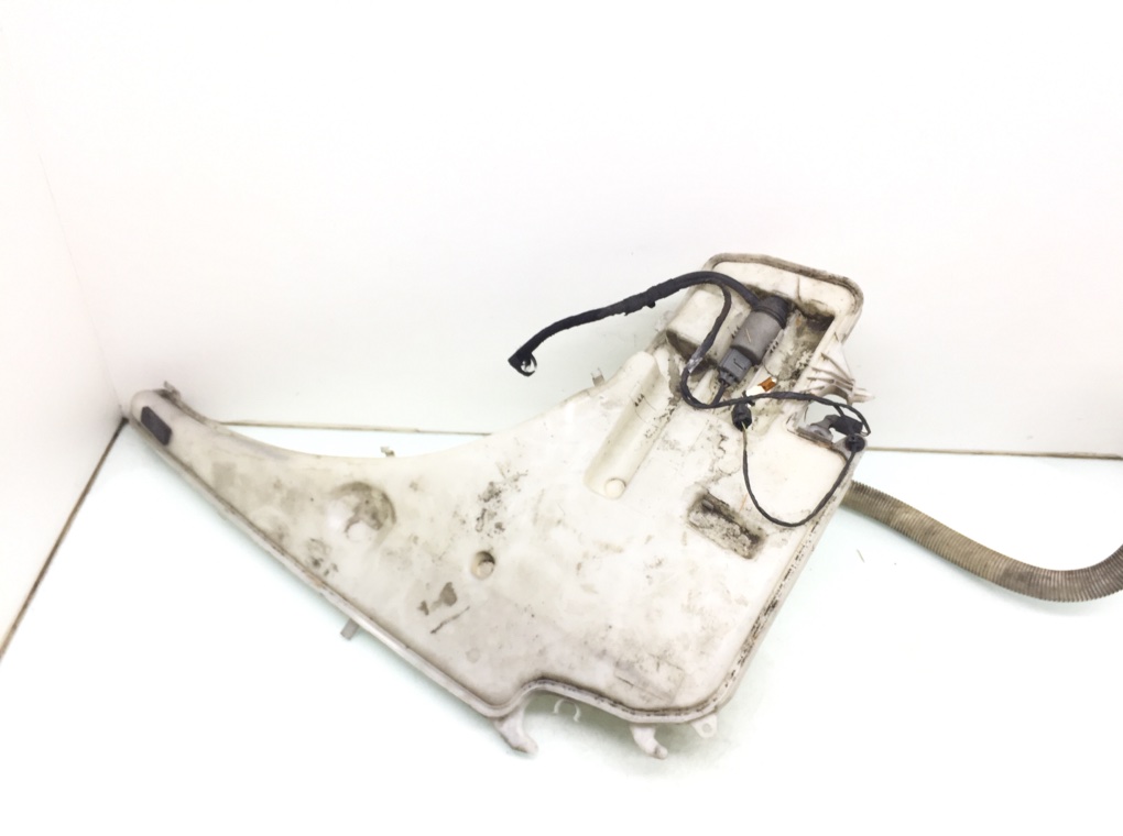 Бачок омывателя бу для BMW 3 E90/E91/E92/E93 2.0 TD,  2007 г.