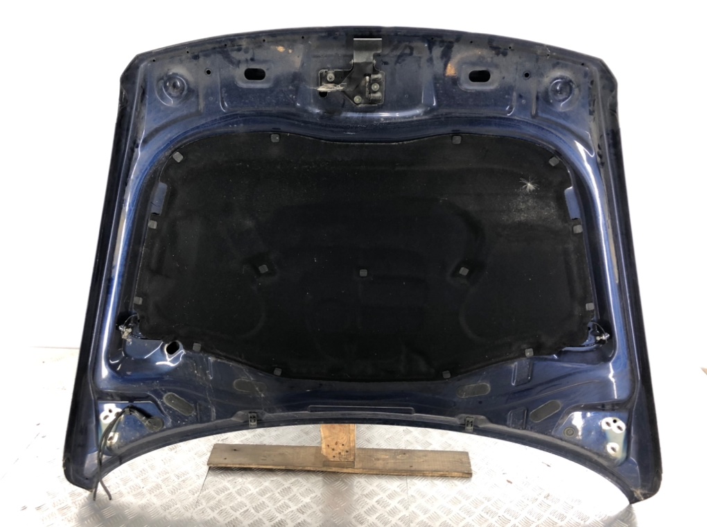 Капот бу для Volkswagen Touareg  3.0 TDi,  2005 г.