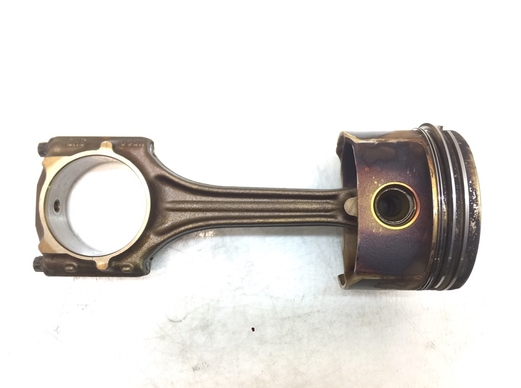 Поршень бу для Skoda Octavia A4 1.8 Ti, 2003 г.