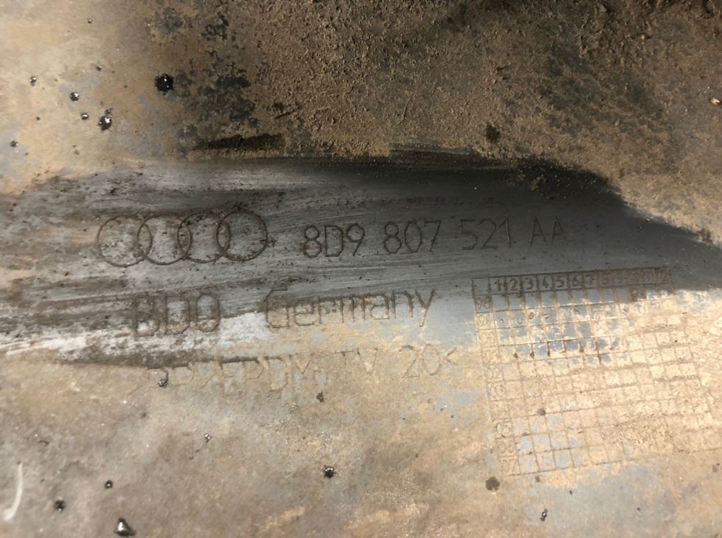 Бампер задний бу для Audi A4 B5 1.8 i,  1999 г.