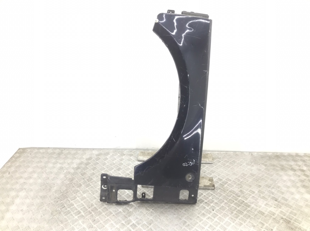 Крыло переднее левое бу для Land Rover Range Rover 3 4.4 i, 2004 г.