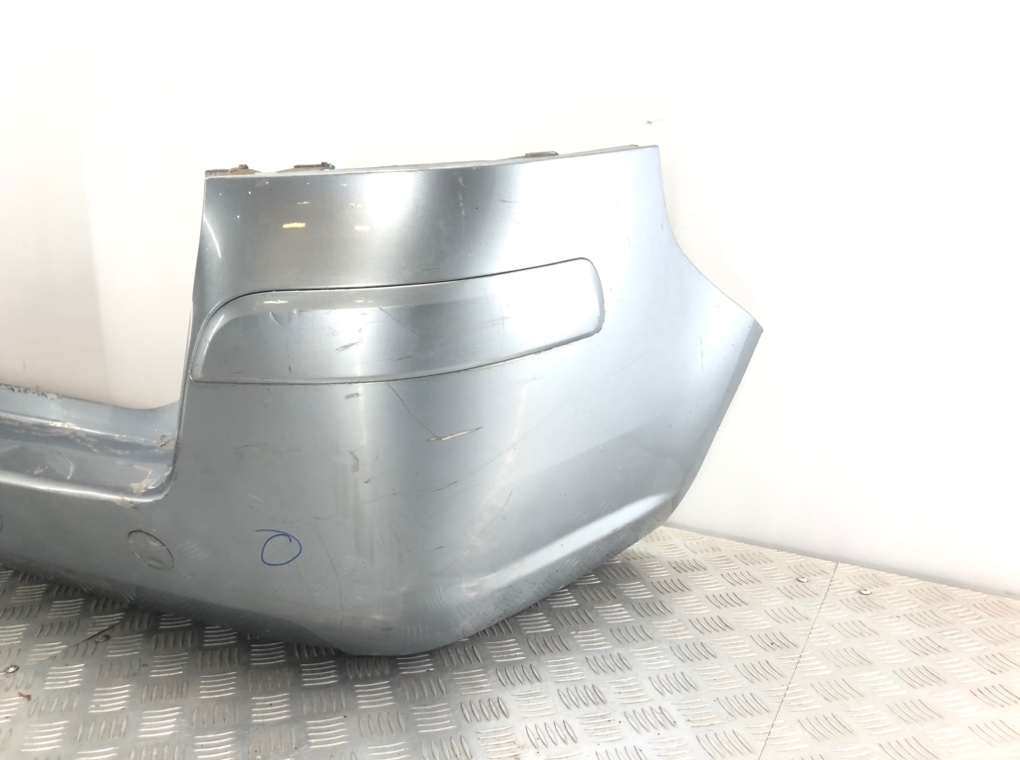 Бампер задний бу для Opel Zafira B 1.6 i,  2007 г.