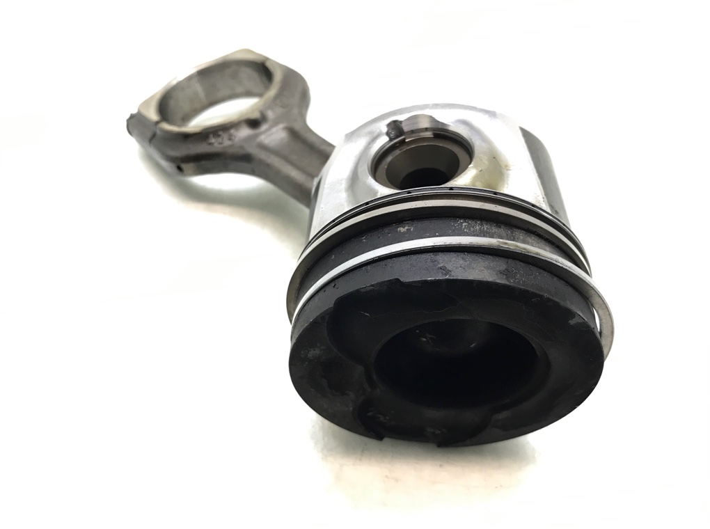 Поршень бу для Ford Fiesta  1.4 TDCi,  2003 г.