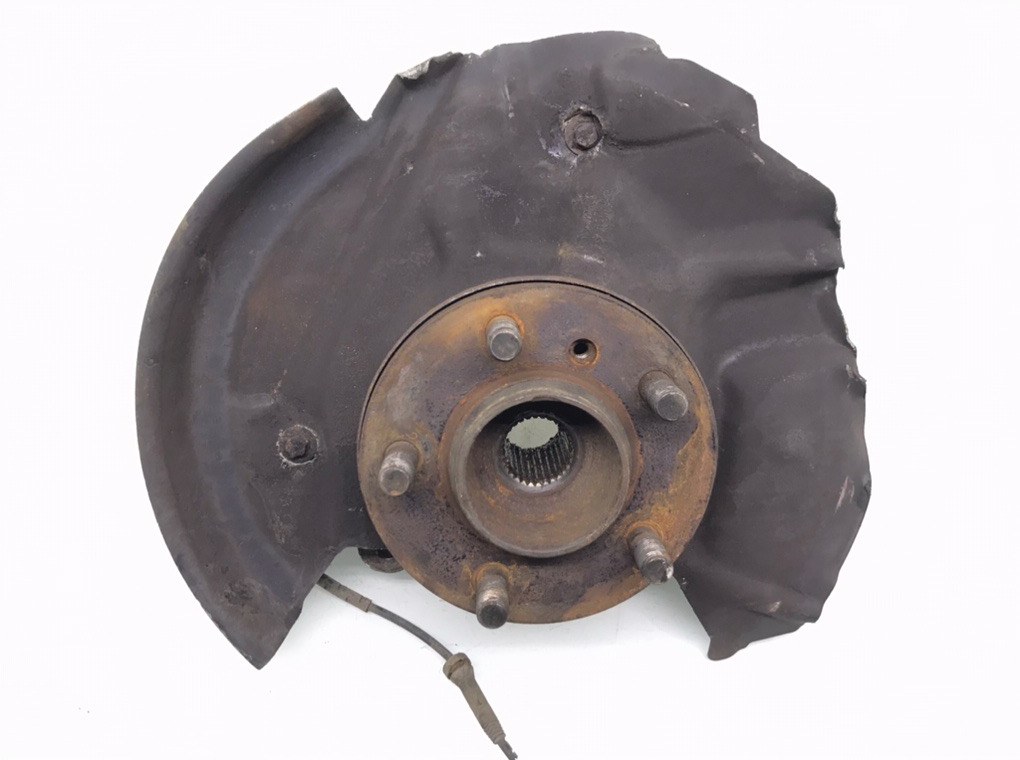 Ступица передняя правая бу для Land Rover Range Rover 3 3.0 TD, 2002 г.