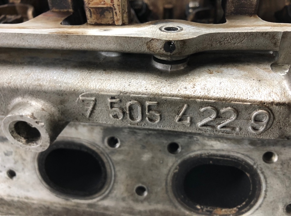 Головка блока цилиндров бу для BMW 1 E87/E81/E82/E88 2.0 i, 2006 г. Головка блока цилиндров бу для BMW 1 E87/E81/E82/E88 2.0 i, 2006 г.