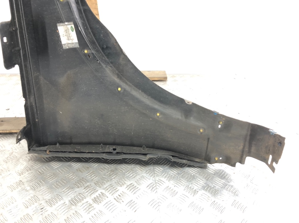 Крыло переднее левое бу для Land Rover Discovery 3 2.7 TD,  2006 г.