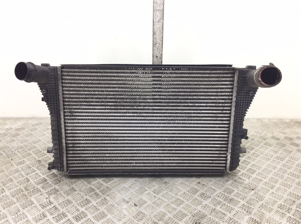 Интеркулер бу для Skoda Superb 2.0 TDi, 2010 г.