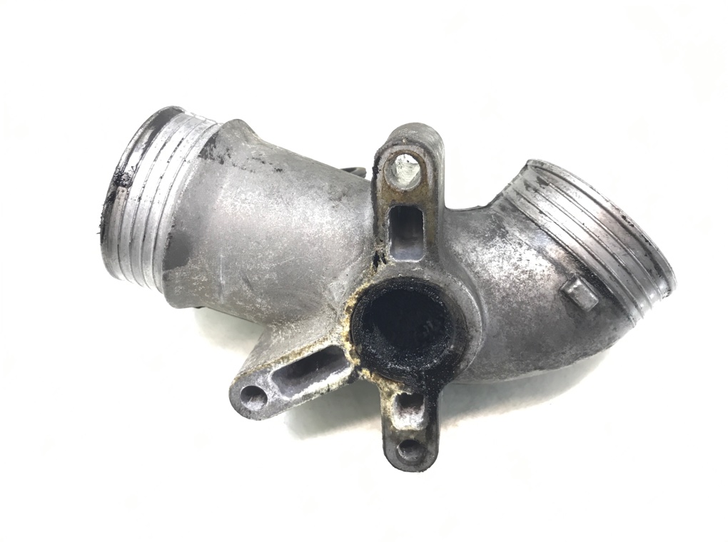 Патрубок интеркулера бу для Volvo V70 2.4 D5, 2005 г. Патрубок интеркулера бу для Volvo V70 2.4 D5, 2005 г.