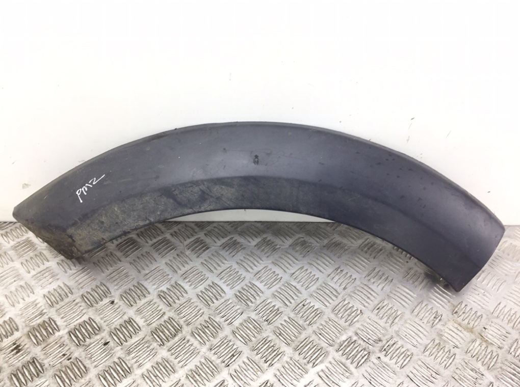 Молдинг крыла заднего правого бу для Land Rover Discovery 3 2.7 TD, 2006 г.