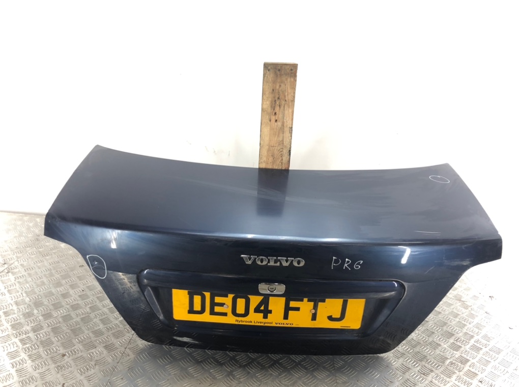 Крышка багажника бу для Volvo S40 1.6 i, 2004 г.