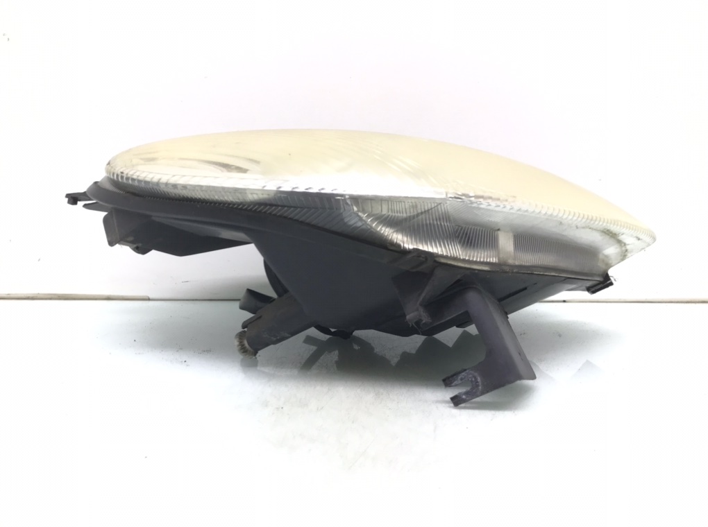 Фара правая бу для Citroen Xsara Picasso  2.0 HDi,  2003 г.