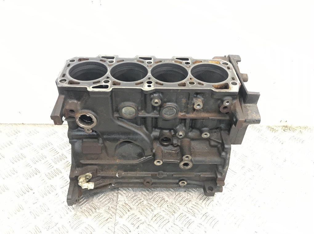Блок цилиндров бу для Opel Insignia  2.0 CDTi,  2010 г.