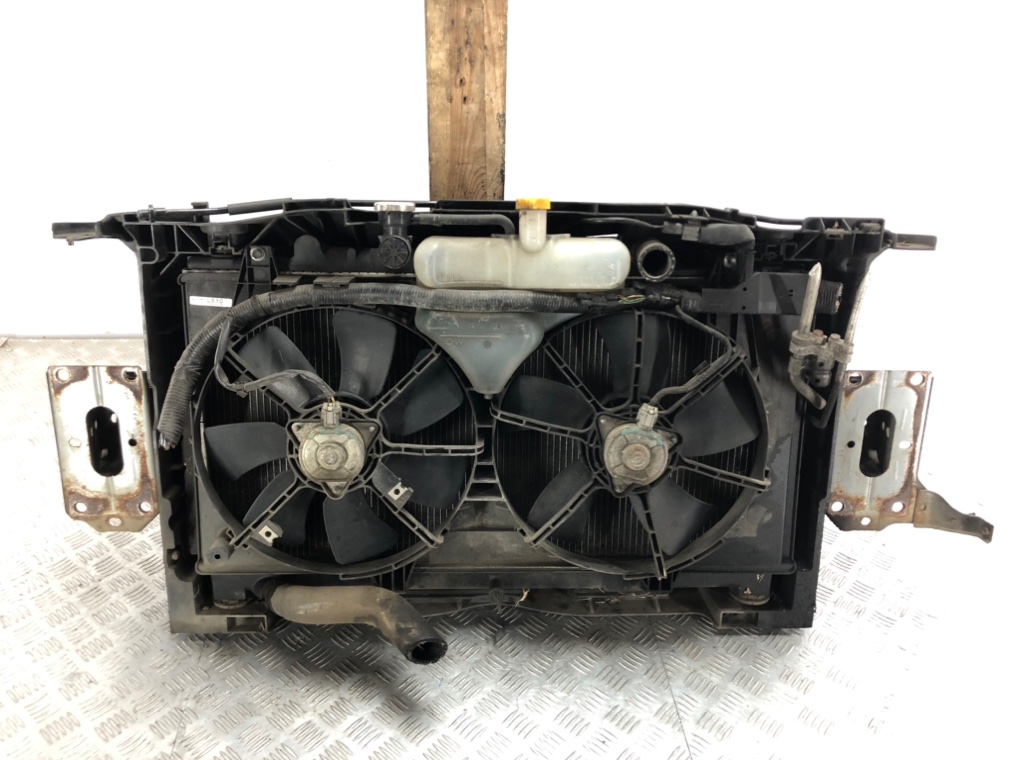 Панель передняя (телевизор) бу для Mazda 6   2.0 TD,  2008 г.