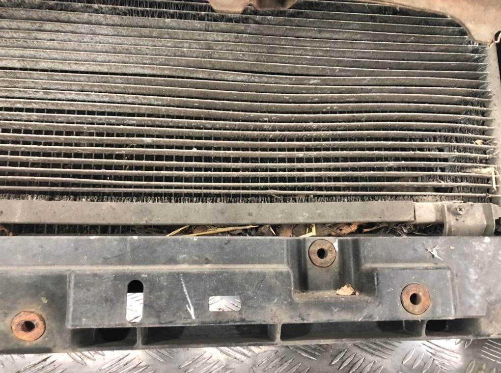 Панель передняя (телевизор) бу для Mazda 6   2.0 TD,  2008 г.