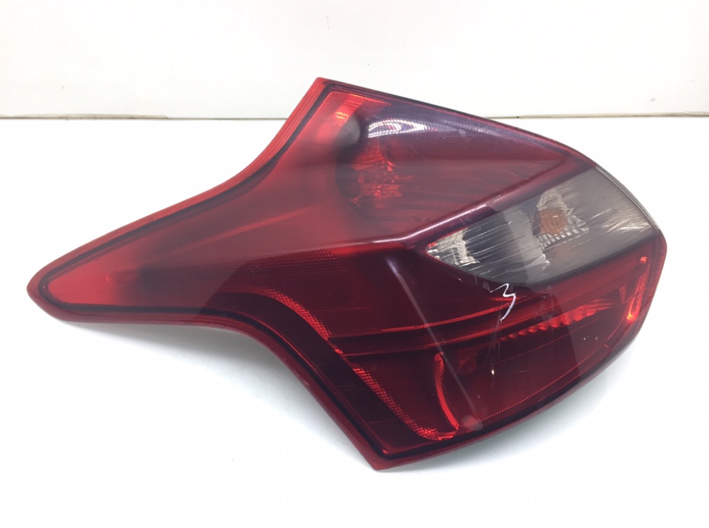 Фонарь задний левый бу для Ford Focus 3 1.6 TDCi,  2011 г.