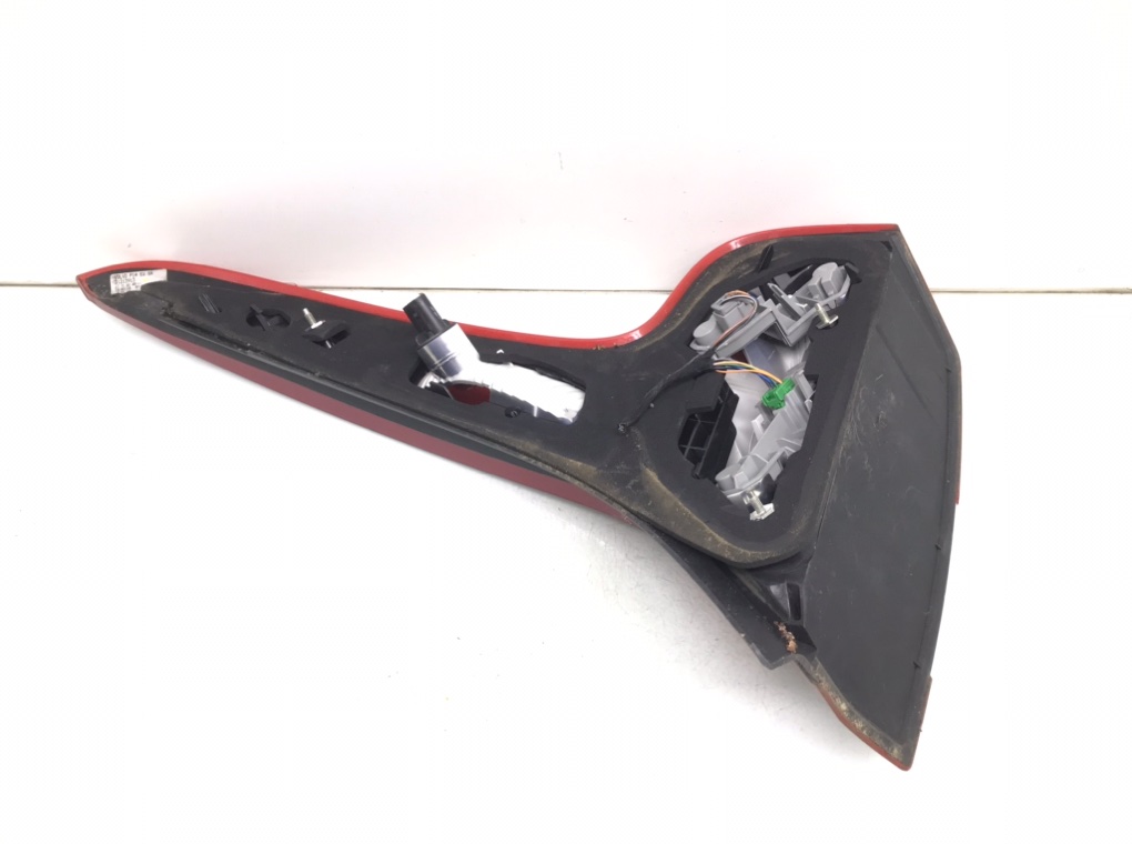 Фонарь задний левый бу для Volvo C30  1.6 i,  2010 г.