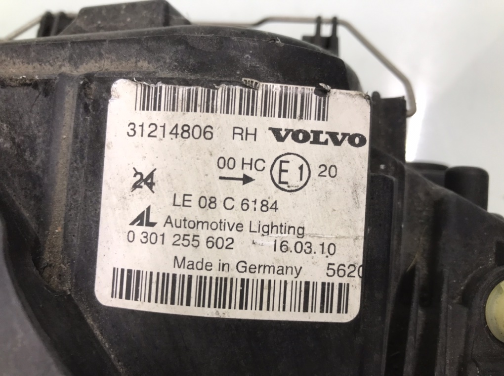 Фара правая бу для Volvo C30  1.6 i,  2010 г.