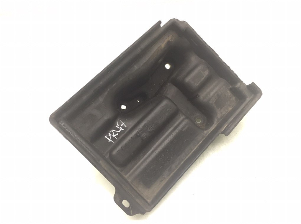 Полка аккумулятора бу для Lexus IS 1 2.0 i, 2004 г.