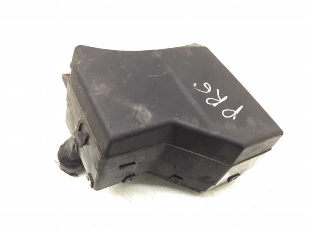 Блок предохранителей бу для Volvo S40  1.6 i,  2004 г.