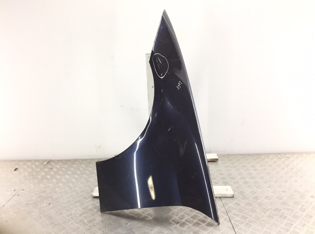 Крыло переднее левое бу для BMW 3 E90/E91/E92/E93 2.0 TD, 2009 г.