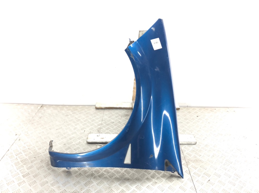 Крыло переднее левое бу для Renault Megane 2 1.6 i, 2006 г.