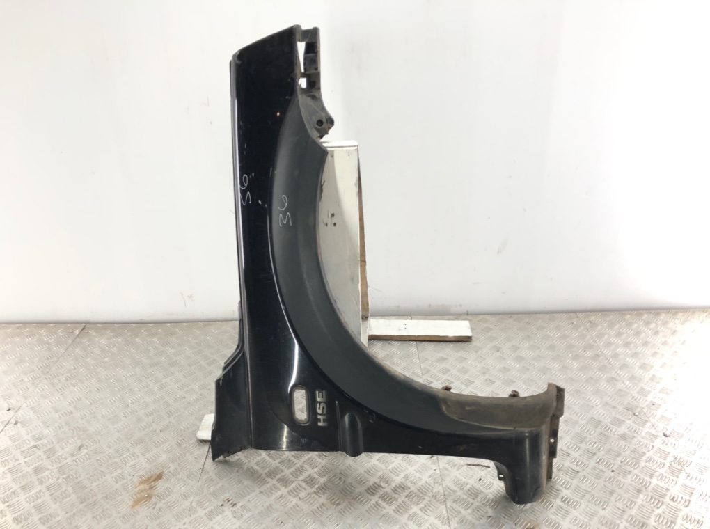 Крыло переднее правое бу для Land Rover Freelander 1 2.0 TD, 2003 г.