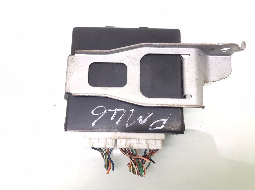 Блок управления сигнализацией бу для Lexus IS 1 2.0 i,  2004 г.