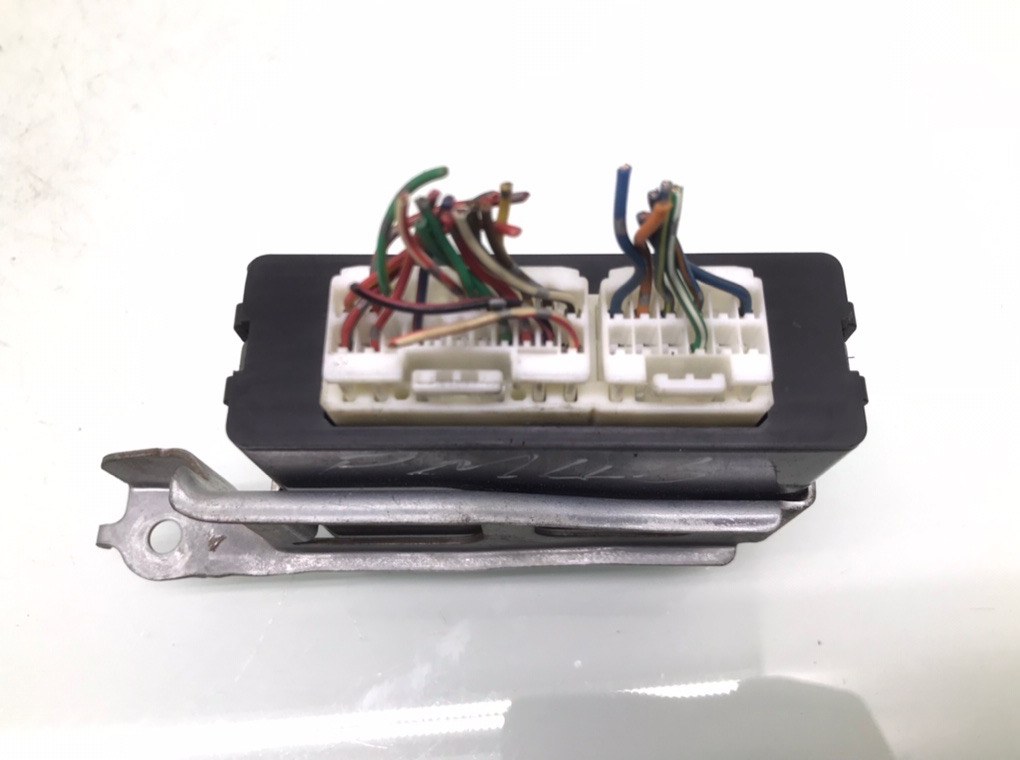 Блок управления сигнализацией бу для Lexus IS 1 2.0 i,  2004 г.