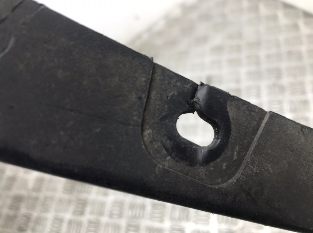 Молдинг крыла переднего правого бу для BMW X3 E83 2.5 i,  2005 г.